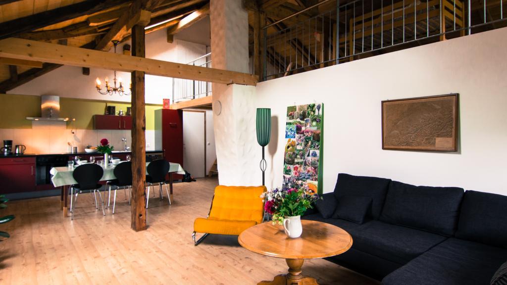 Terminus Reinisch Apartment Frutigen Bagian luar foto